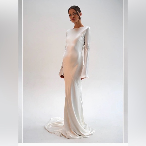 one addington Dresses & Skirts - NEW One Addington Eden Gown Size S